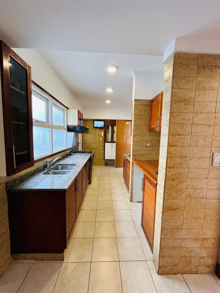 VENTA PISO 4 AMBIENTES