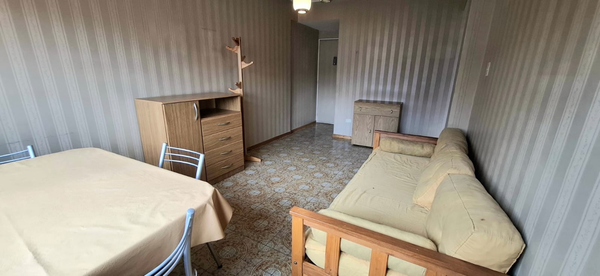 VENTA 2 AMBIENTES CON COCHERA 
