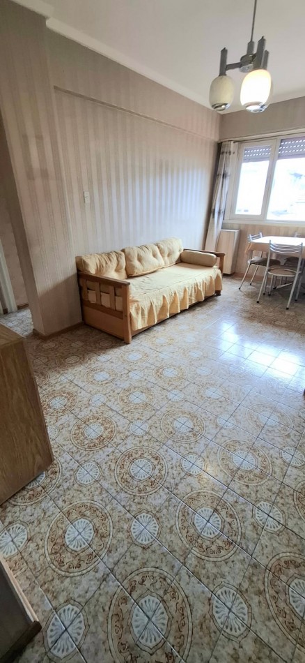 VENTA 2 AMBIENTES CON COCHERA 