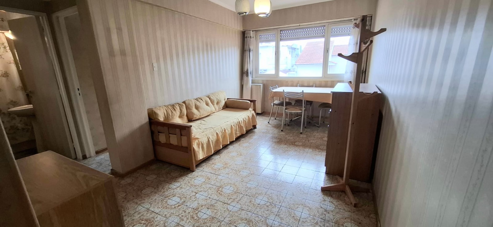 VENTA 2 AMBIENTES CON COCHERA 