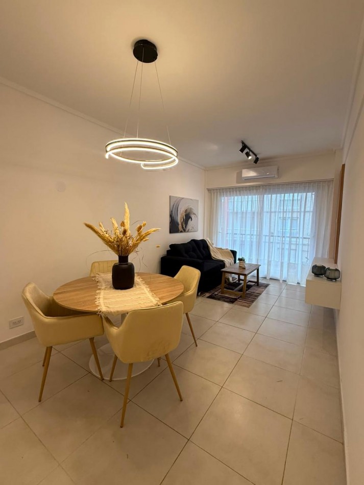 VENTA 2 AMBIENTES CON DEPENDENCIA Y BALCON