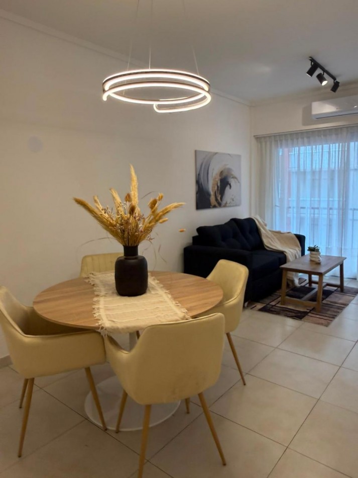 VENTA 2 AMBIENTES CON DEPENDENCIA Y BALCON
