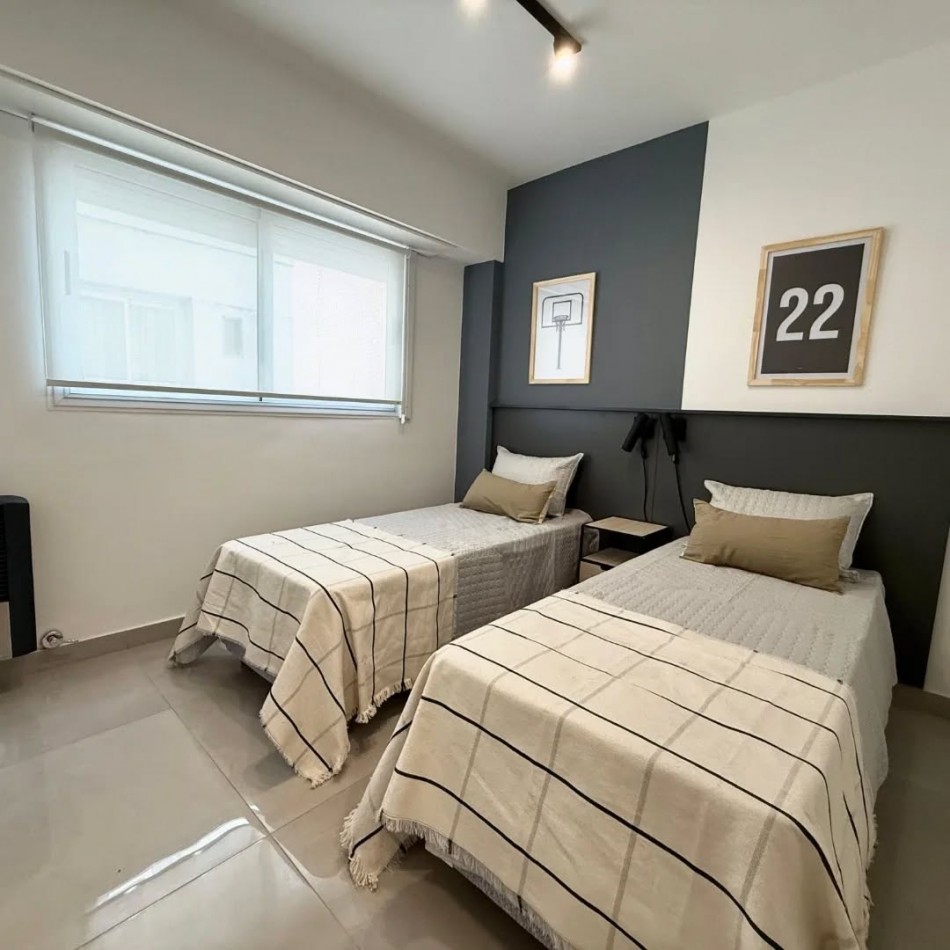 VENTA 3 AMBIENTES A LA CALLE CON BALCON