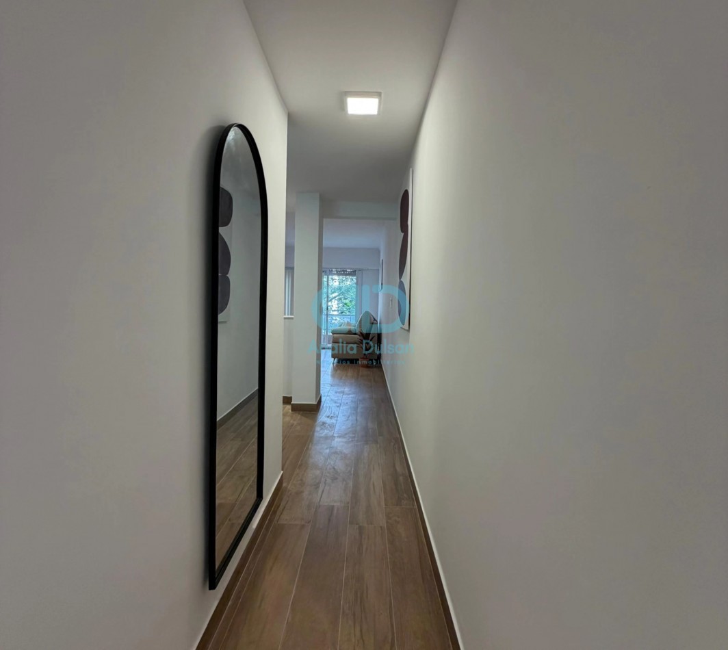 VENTA 2 AMBIENTES CON BALCON A LA CALLE