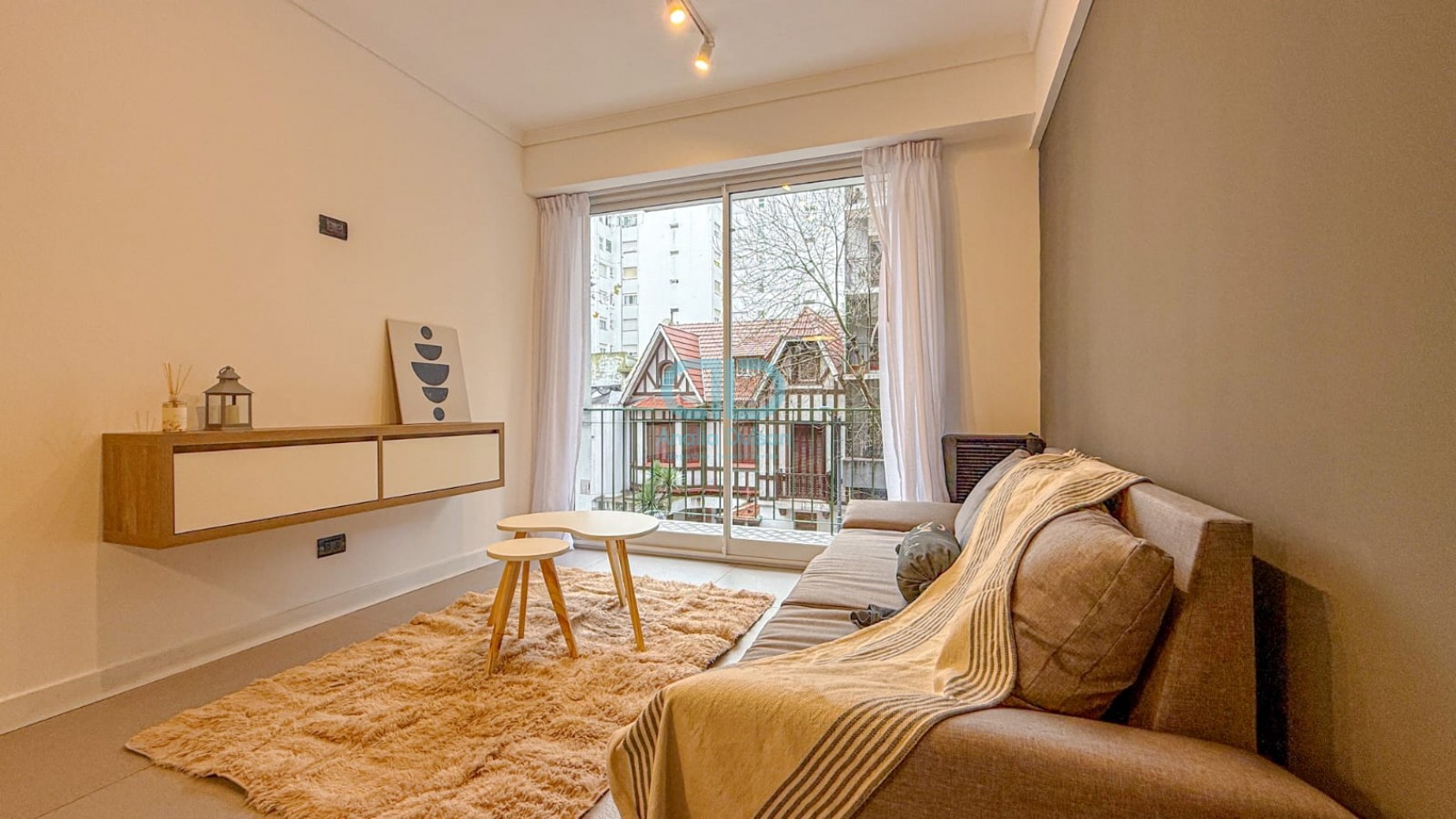 VENTA DEPARTAMENTO 2 AMBIENTES CON DEPENDENCIA