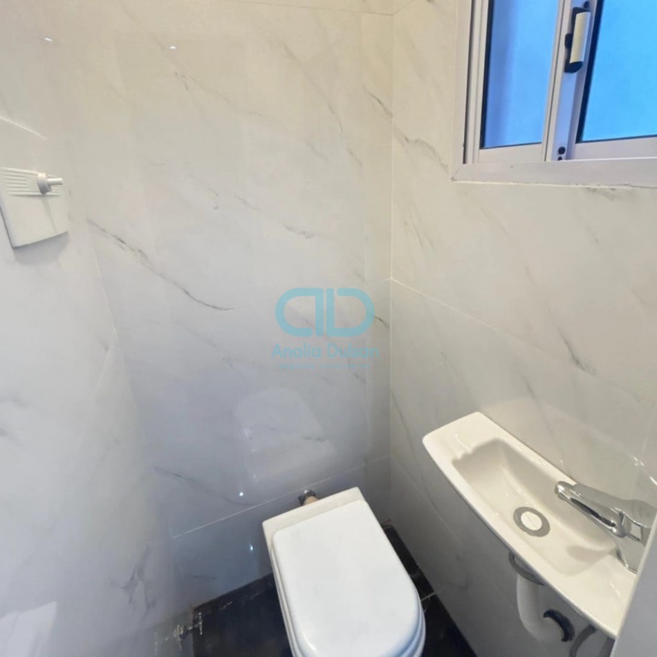 VENTA 2 AMBIENTES CON DEPENDENCIA