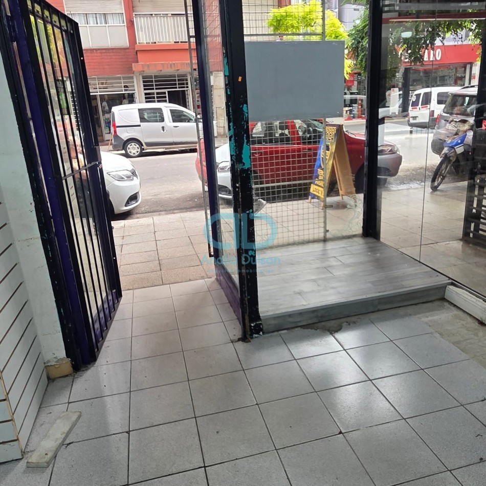 VENTA LOCAL CENTRICO