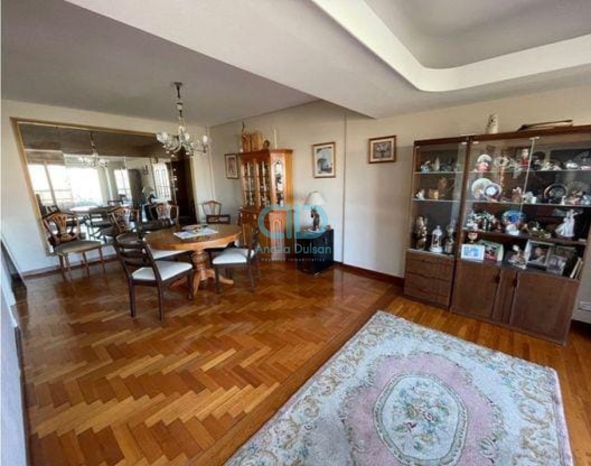 VENTA PISO PLAZA MITRE 