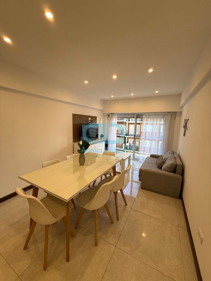 VENTA 3 AMBIENTES CON BALCON CORRIDO
