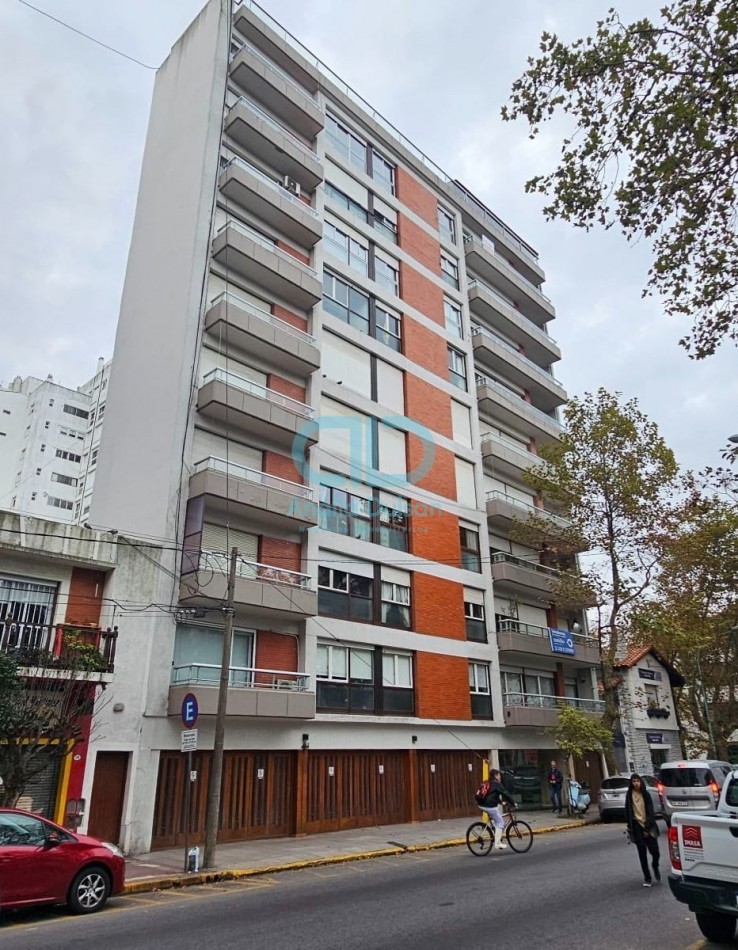 VENTA PISO PLAZA MITRE 