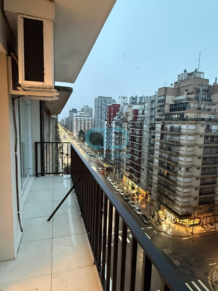 VENTA 3 AMBIENTES CON ESPACIO DE COCHERA