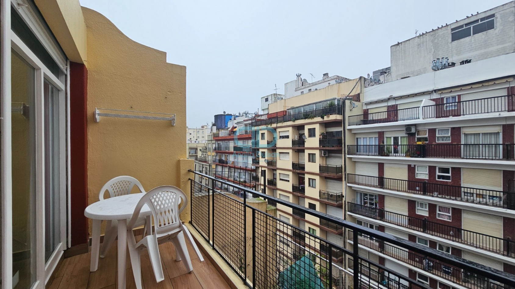 VENTA UN AMBIENTE CON BALCON TERRAZA
