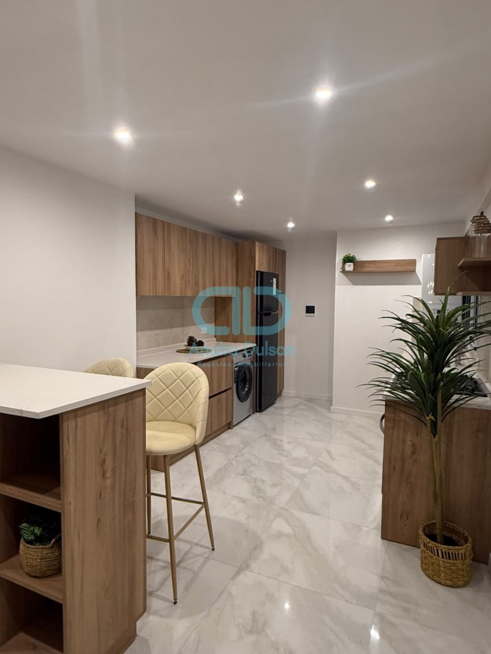 VENTA 3 AMBIENTES CON ESPACIO DE COCHERA