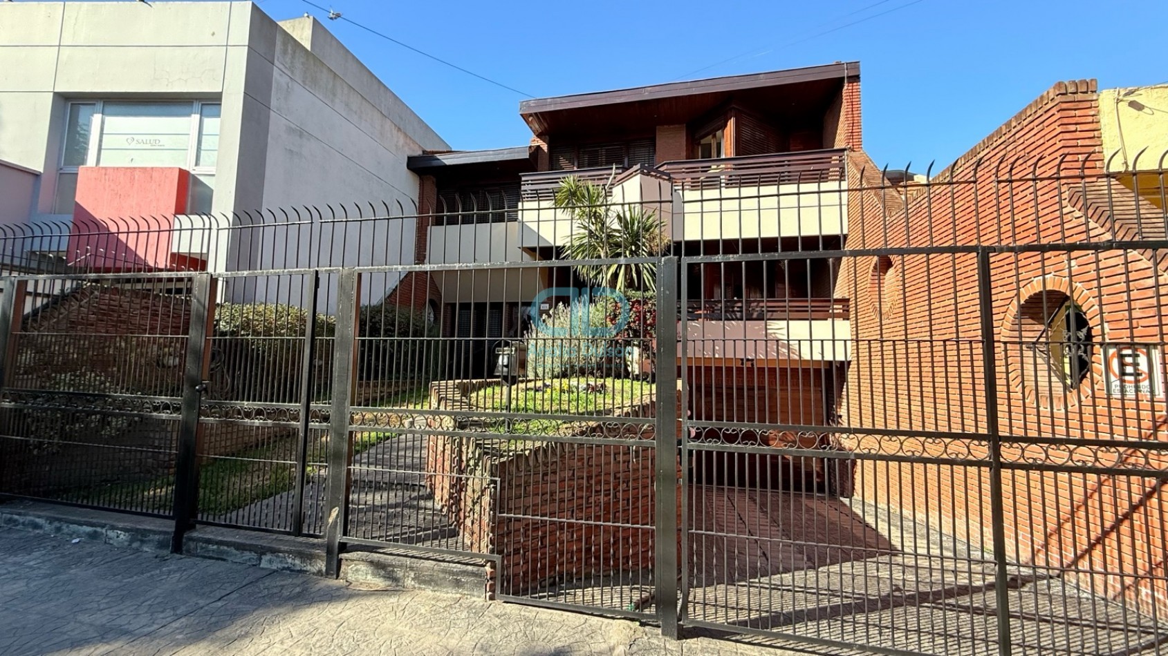 VENTA IMPORTANTE CHALET