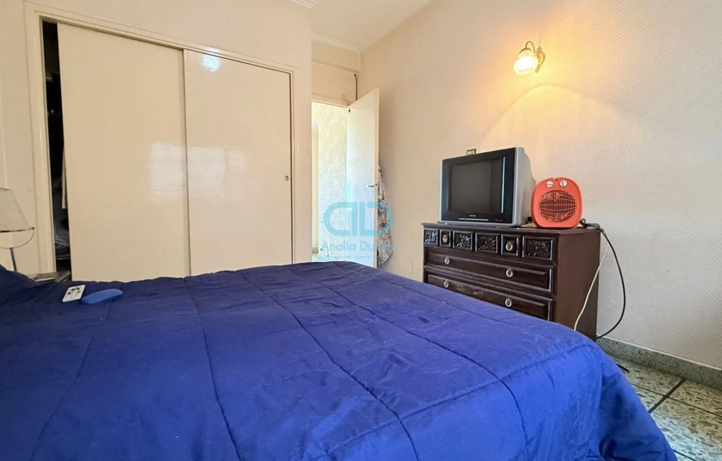 VENTA 2 AMBIENTES CON DEPENDENCIA 