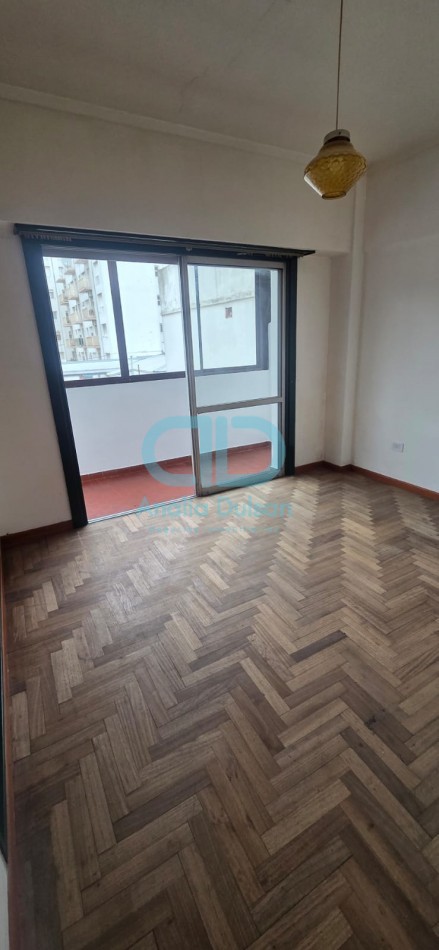VENTA 3 AMBIENTES - ESPACIO COCHERA 