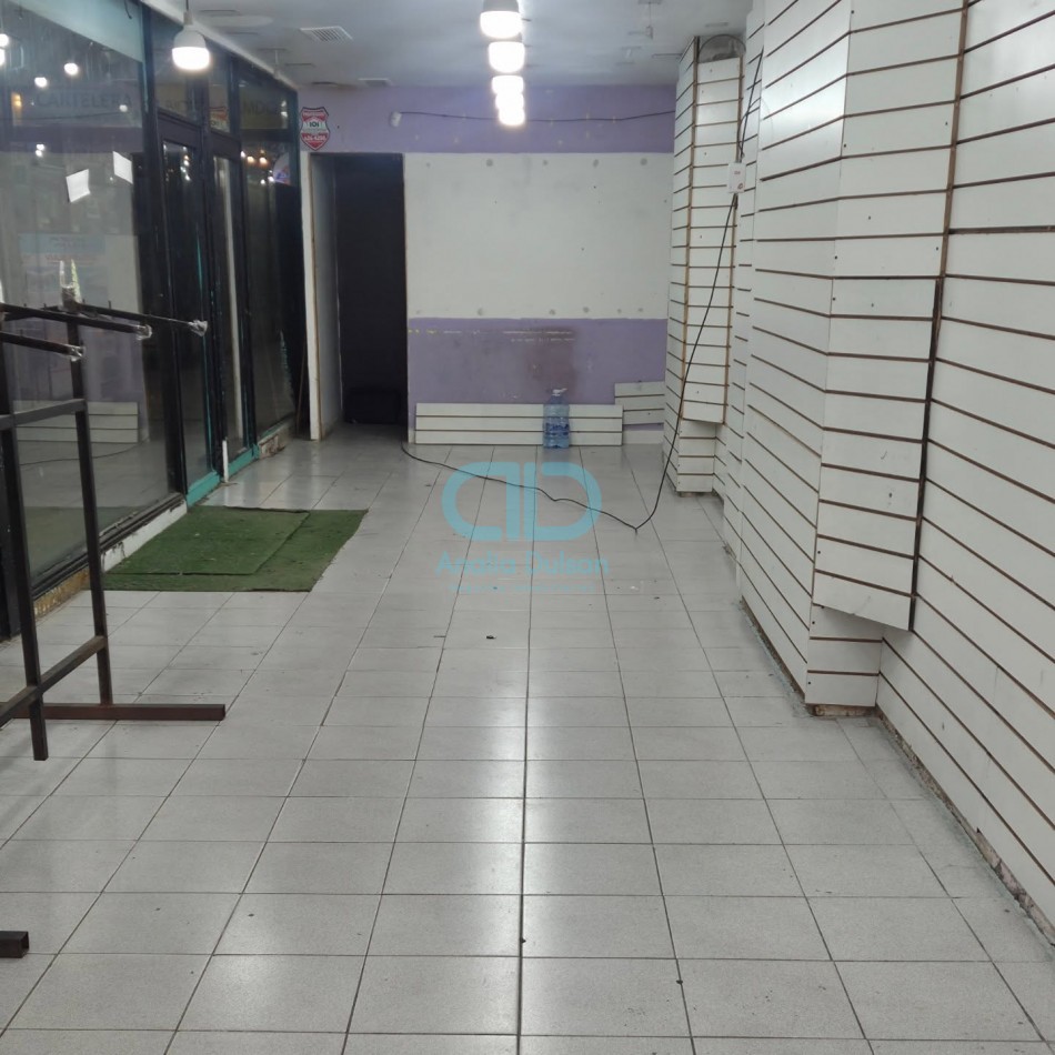 VENTA LOCAL CENTRICO