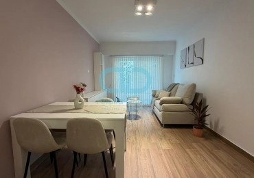 VENTA 2 AMBIENTES CON BALCON A LA CALLE